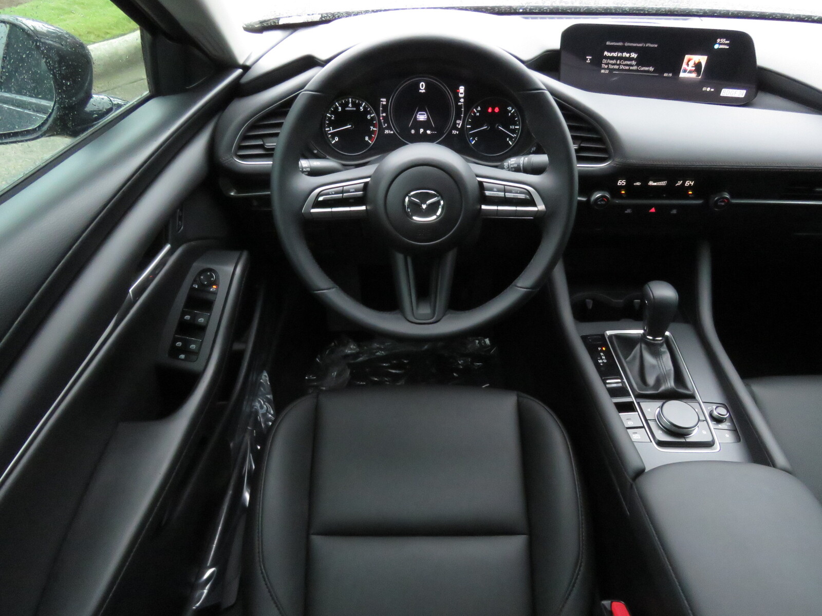 2021 mazda 3 select interior